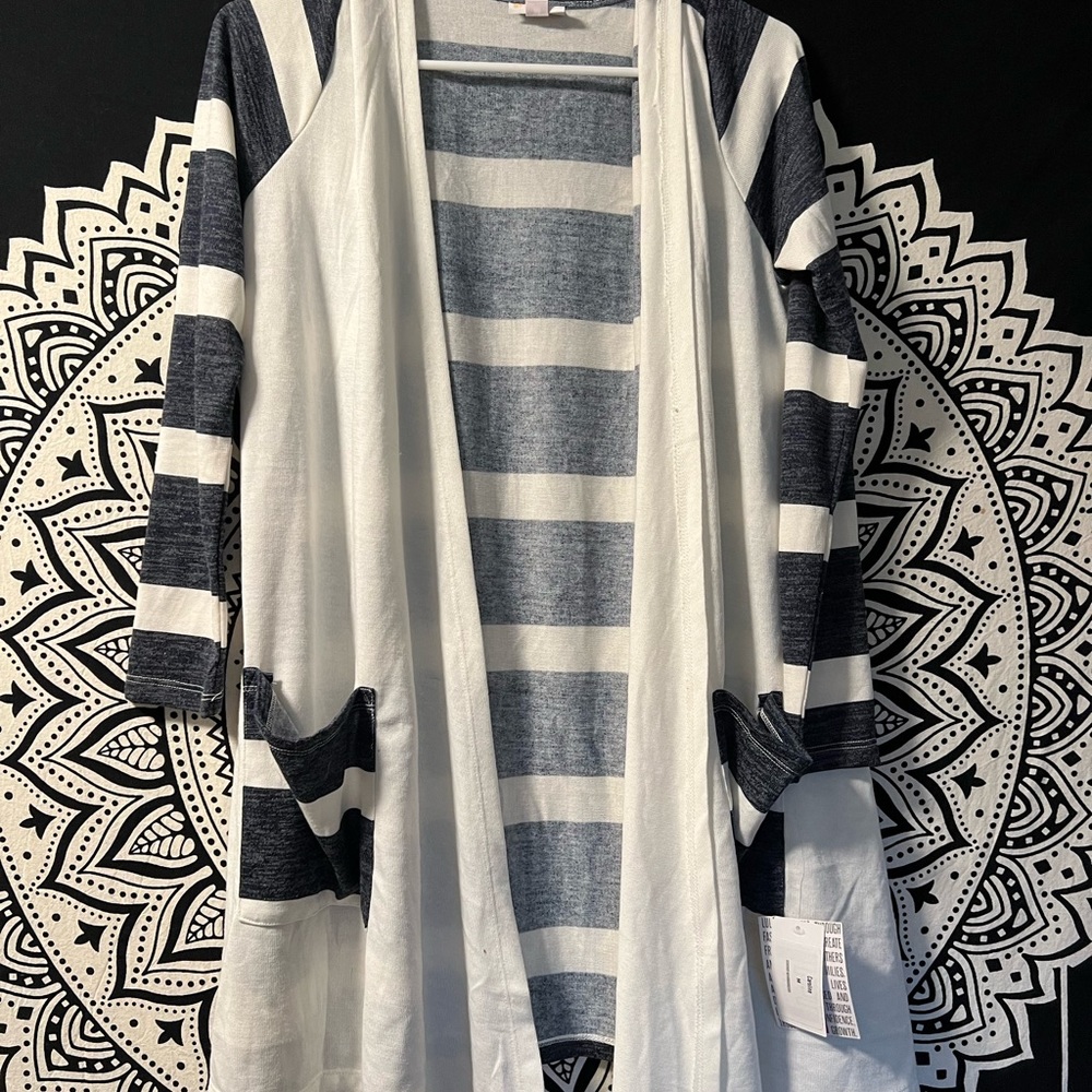 Lularoe M Caroline